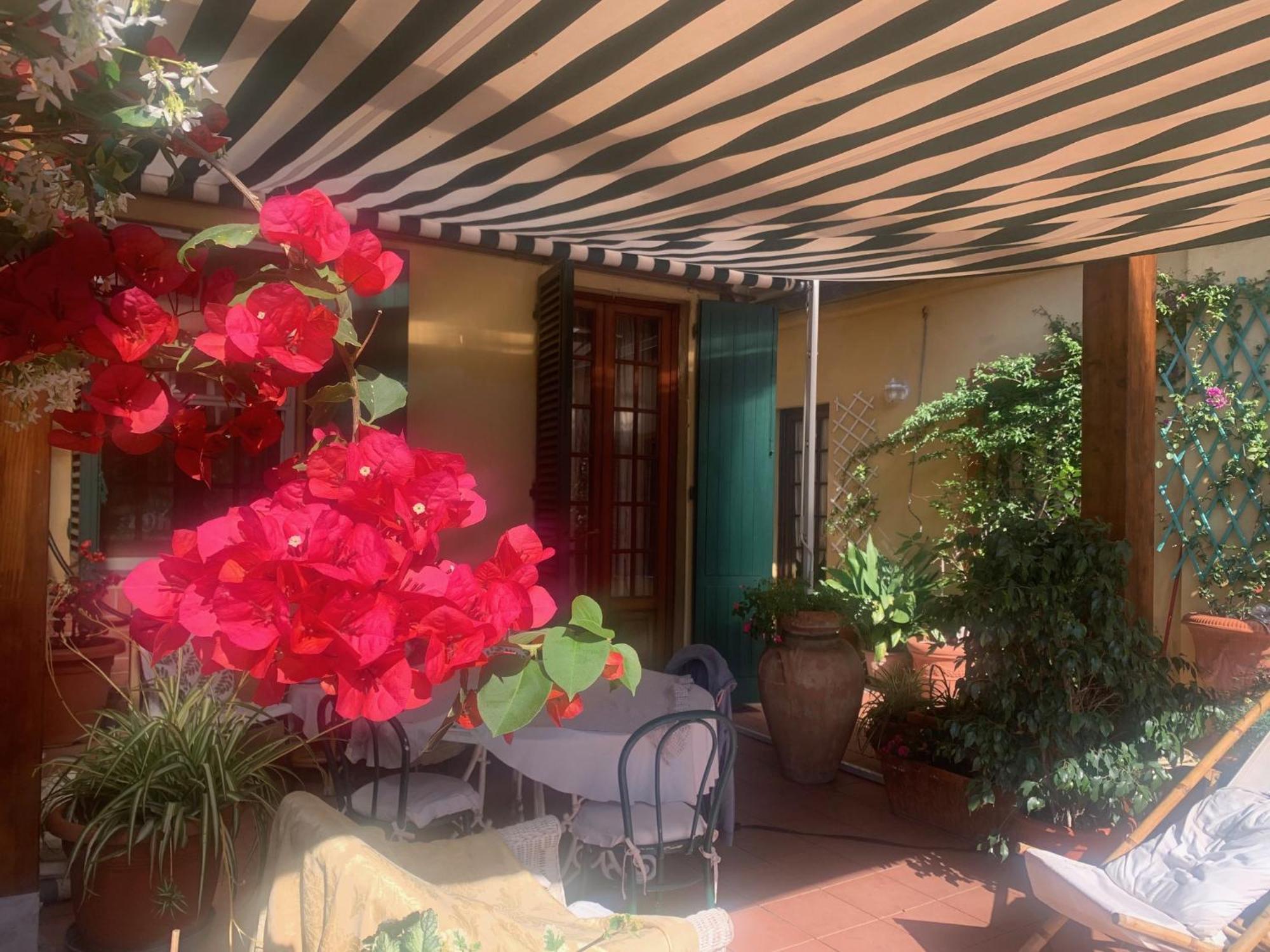 La Terrazza Da Ernestina Apartment Lucca Exterior photo